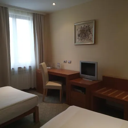 Park Hotel 4*